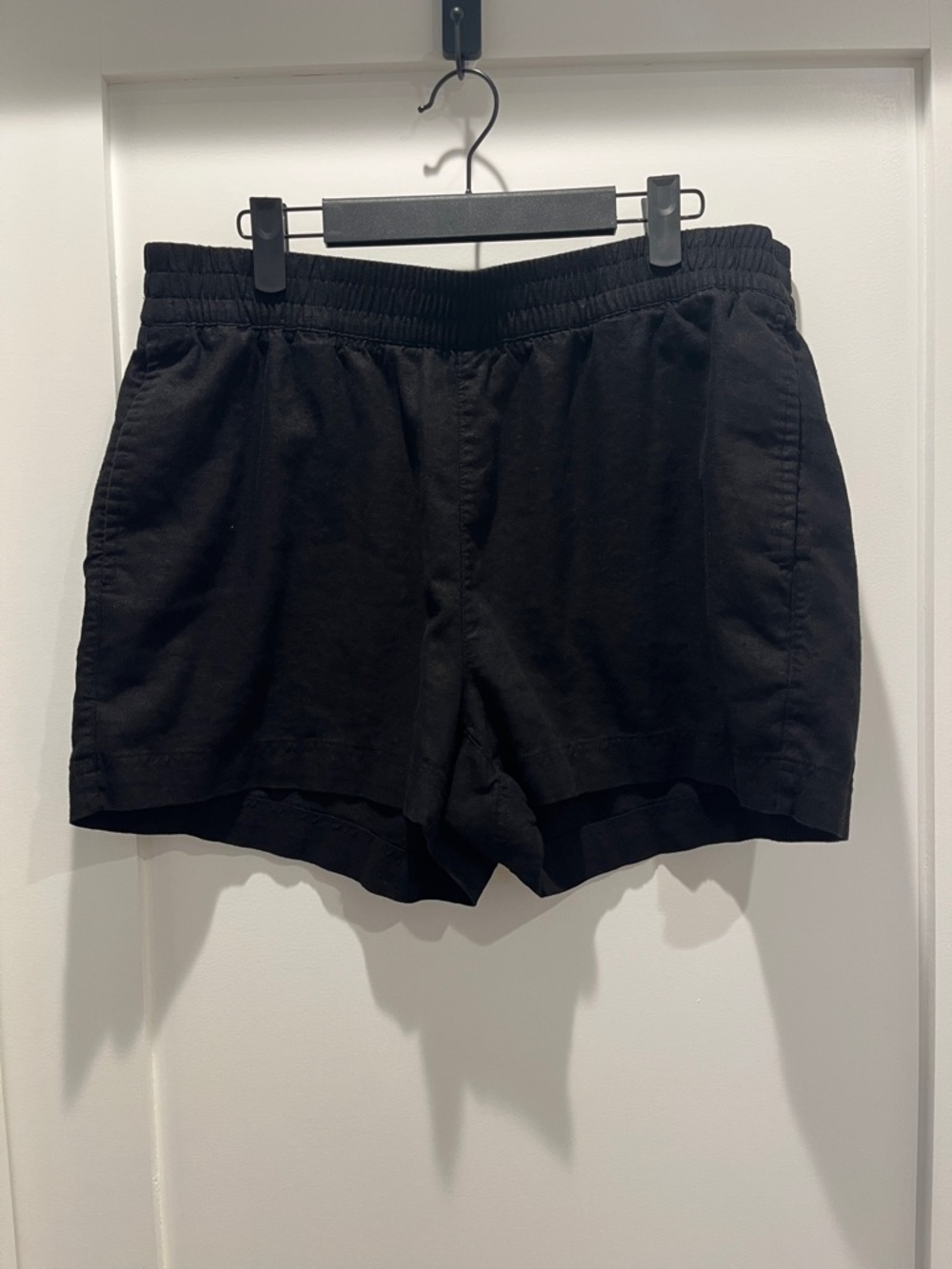 Old Navy Black Linen High-Waist Elastic Waistband Shorts w/ Pockets